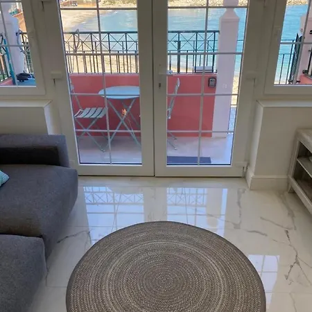 Apartment Beachfront 1br Maisonette Your Dream Vacation